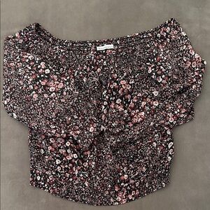Abercrombie & Fitch Black and Pink Off The Shoulder Floral Blouse